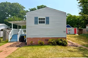 316 Fairview Dr, Emerald Isle, NC 28594 - Photo 18
