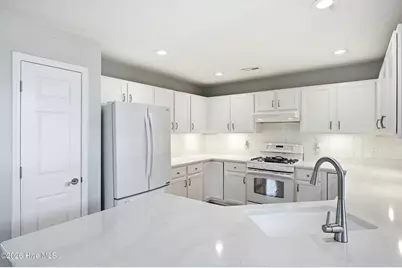 702 Tiara Drive, Wilmington, NC 28412 - Photo 6