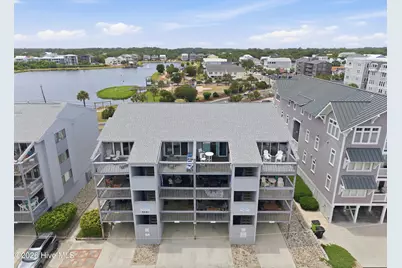 404 Carolina Beach Avenue S #B12, Carolina Beach, NC 28428 - Photo 2