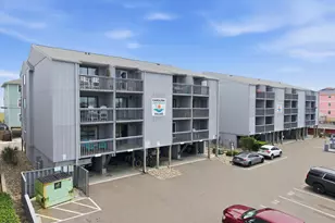 404 Carolina Beach Ave S, Carolina Beach, NC 28428 - Photo 16