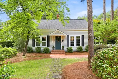 360 S Ashe Street, Southern Pines, NC 28387 - Photo 2