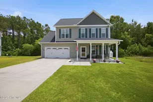 716 Bayboro Ct, Holly Ridge, NC 28445 - Photo 2