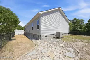 416 Ocean Spray Dr, Cedar Point, NC 28584 - Photo 32
