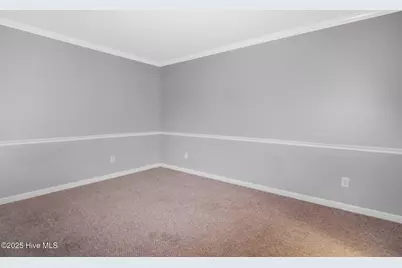 102 Huntington Court, Jacksonville, NC 28540 - Photo 4
