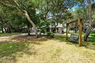 205 Mercer St, Oak Island, NC 28465 - Photo 4