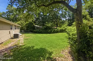 501 Henderson Dr, Jacksonville, NC 28540 - Photo 8