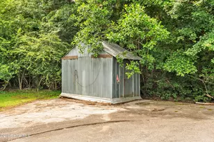 612 Parkertown Rd, Hubert, NC 28539 - Photo 56