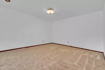 612 Parkertown Road, Hubert, NC 28539 - Photo 18