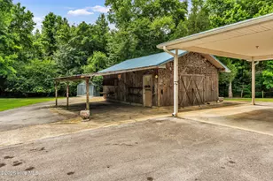 612 Parkertown Rd, Hubert, NC 28539 - Photo 54