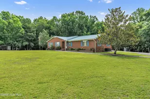 612 Parkertown Rd, Hubert, NC 28539 - Photo 2