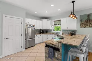 9804 Heath Pl, Emerald Isle, NC 28594 - Photo 8