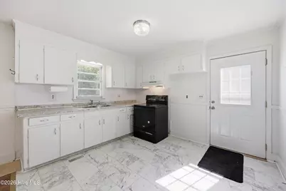 3236 Grainger Station Road, Kinston, NC 28501 - Photo 8