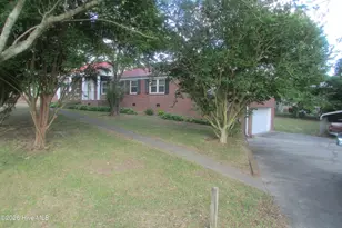 1102 Isaac Weeks Rd, Clinton, NC 28328 - Photo 4