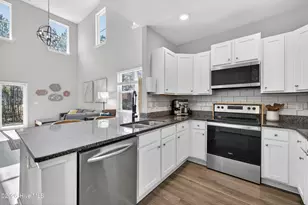 3647 Roseblossom Dr, Leland, NC 28451 - Photo 6