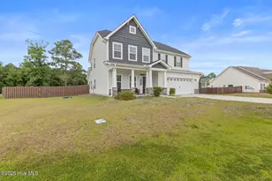 137 Evergreen Frst Dr, Sneads Ferry, NC 28460 - Photo 2