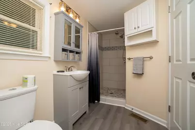 803 Maple Street, Elizabeth City, NC 27909 - Photo 32