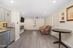 803 Maple St, Elizabeth City, NC 27909 - Photo 16