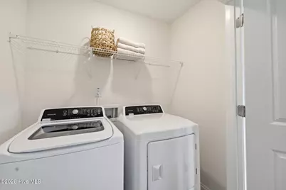 404 Barrington Row Avenue, Zebulon, NC 27597 - Photo 32