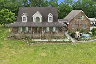 1134 Dixie Dr, Red Springs, NC 28377 - Photo 8