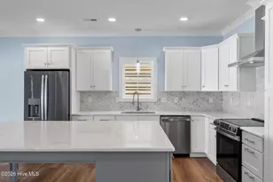 214 NE 38th St, Oak Island, NC 28465 - Photo 8
