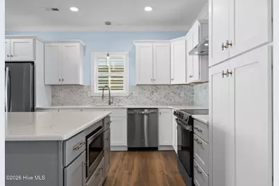 214 NE 38th Street, Oak Island, NC 28465 - Photo 8