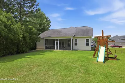 417 Cyrus Thompson Drive, Jacksonville, NC 28546 - Photo 8