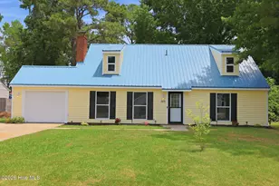 105 Woodside Ct, Jacksonville, NC 28546 - Photo 2