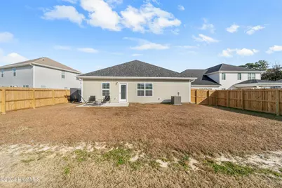 1003 Manhatten Court, Richlands, NC 28574 - Photo 18