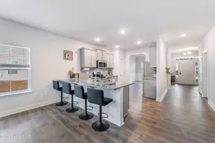 1003 Manhatten Ct, Richlands, NC 28574 - Photo 6