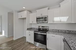 526 Appalachian Trl N, Jacksonville, NC 28546 - Photo 12