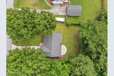 207 Forest Oaks Drive, New Bern, NC 28562 - Photo 2