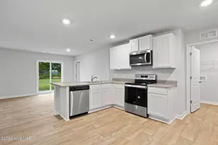 111 Cassidy Ln, Holly Ridge, NC 28445 - Photo 4