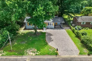 412 E 18th St, Scotland Neck, NC 27874 - Photo 12