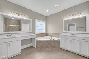912 Hazel Bill Ct, Wilmington, NC 28409 - Photo 16
