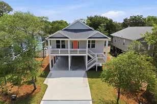 104 SE 6th St, Oak Island, NC 28465 - Photo 2