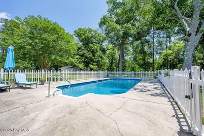 201 Glenwood Drive, Elizabethtown, NC 28337 - Photo 24