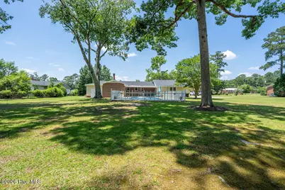 201 Glenwood Drive, Elizabethtown, NC 28337 - Photo 30