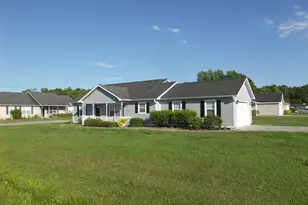 401 Sumrell Way, Hubert, NC 28539 - Photo 4