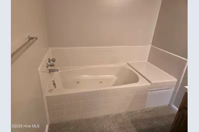 109 W Victoria Court #A, Greenville, NC 27834 - Photo 8