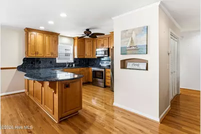 183 W Fourth Street, Ocean Isle Beach, NC 28469 - Photo 10