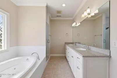 807 E Front Street, New Bern, NC 28560 - Photo 34