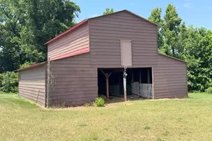 157 Alphin Ln, Warsaw, NC 28398 - Photo 2