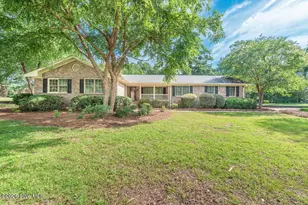 247 Wannamaker Dr, Barnwell, SC 29812 - Photo 1