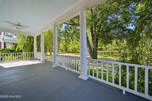 102 W Gale St, Edenton, NC 27932 - Photo 2