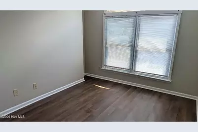 143 W Victoria Court #F, Greenville, NC 27834 - Photo 6