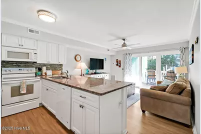 1601 Carolina Beach Avenue N #B 5, Carolina Beach, NC 28428 - Photo 4