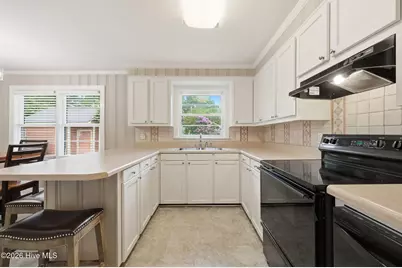 1807 Sulgrave Road, Greenville, NC 27858 - Photo 28
