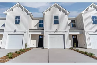 61 W Pioneer Way #108, Hampstead, NC 28443 - Photo 1