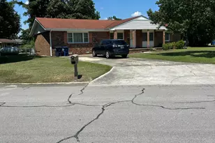 700 Oakwood Ave, Jacksonville, NC 28546 - Photo 1