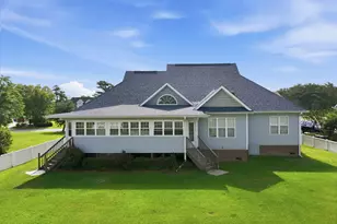 1602 Ivory Gull Dr, Morehead City, NC 28557 - Photo 2